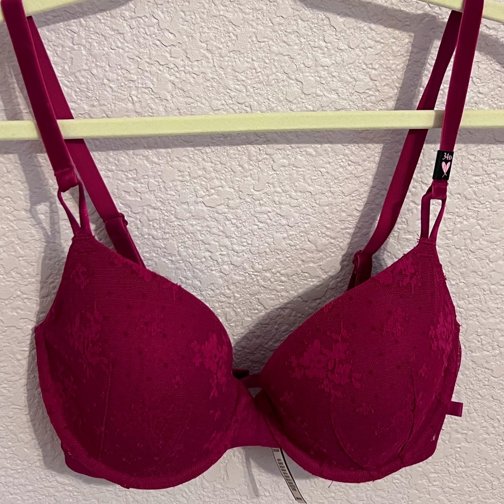 NEW Victoria’s Secret Lace Lined Demi Bra 34D